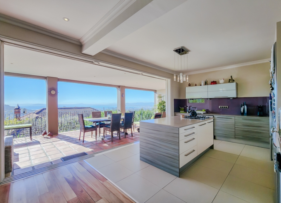 4 Bedroom Property for Sale in Oranjezicht Western Cape